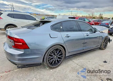 2017 Volvo S90 T6 Inscription from USA, damaged, VIN YV1A22ML2H1001553